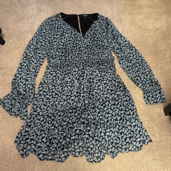 torrid Dresses & Skirts - Torrid blue roses Floral Long Sleeve Dress size 2XL XXL